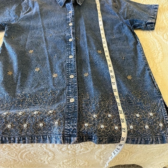 Retro embellished short sleeve denim button down top with sparkly beading, L - Picture 7 of 8